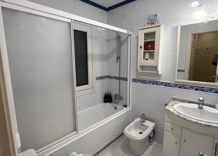 Sobre La Ria De Bilbao, Vistas Excepcionales * Більбао